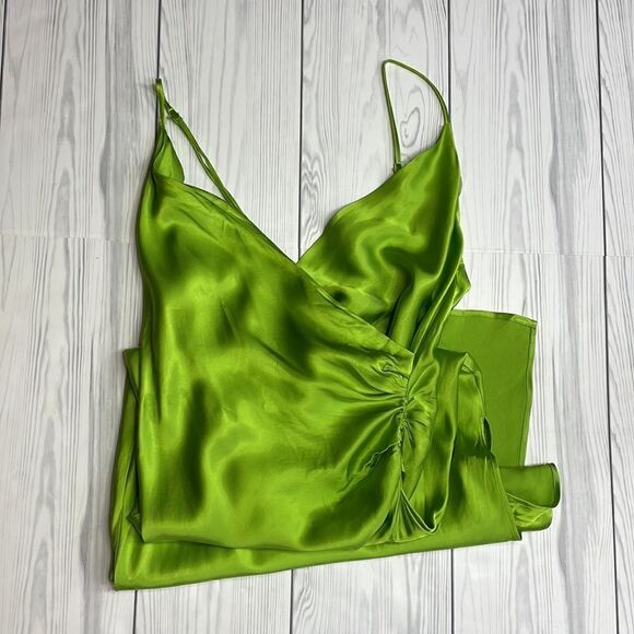 NWT Zara green satin effects surplus midi dress medium - Picture 6 of 11